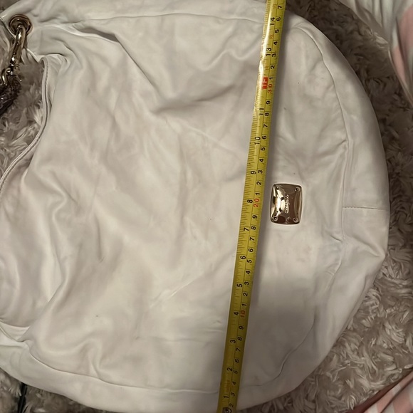 Jimmy Choo Bag very well kept and clean white shoulder bag lots of room - Picture 11 of 13